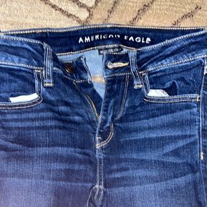 american eagle size 2 skinny jeans